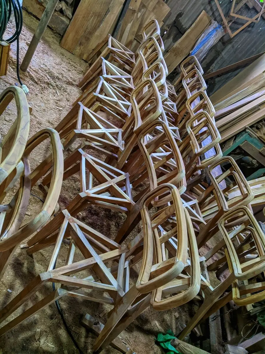 Kayu Jati Putih: Bukan Jati Asli, Ini Penjelasannya